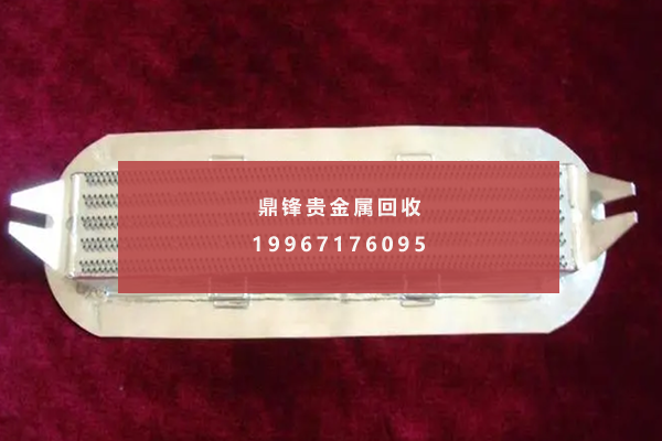 铂铑漏板 铂铑漏板.png