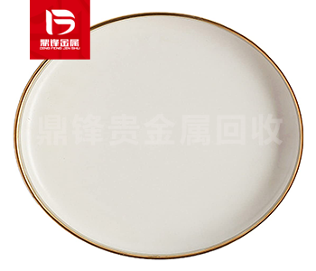 Tái chế gốm mạ vàng
