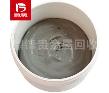 Tái chế kem hàn bạc